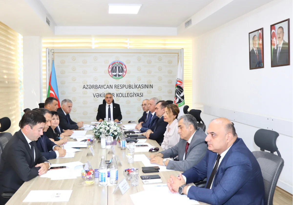 3 vəkil intizam məsuliyyətinə cəlb olundu