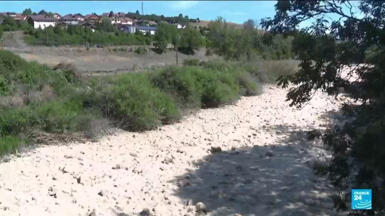 Fransada istilər çayların qurumasına səbəb olur&nbsp;&nbsp;