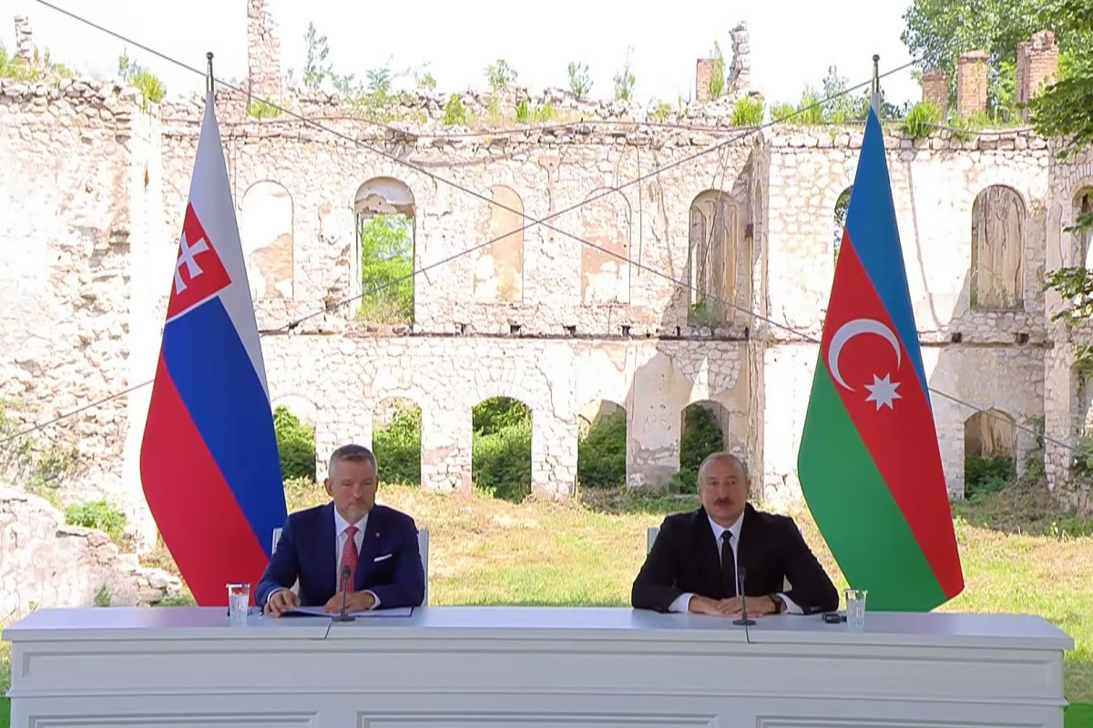 Peter Pelleqrini: Ştefanikin adını daşıyan məktəb Slovakiyanın izi olacaq