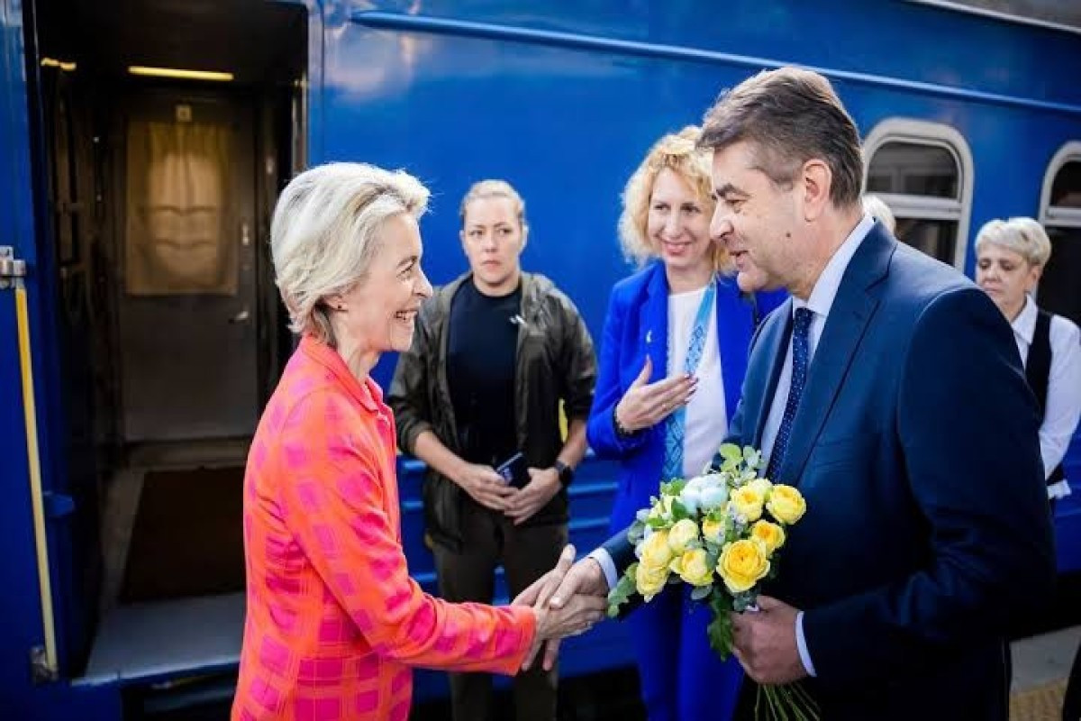 Ursula Fon der Lyayen Avropa liderləri ilə birlikdə Kiyevə səfər edib&nbsp;