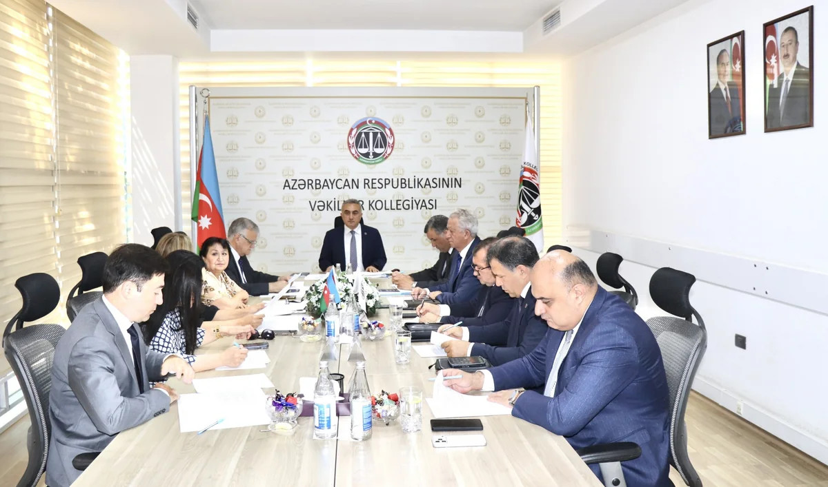 Azərbaycanda 8 vəkilə intizam cəzası verildi