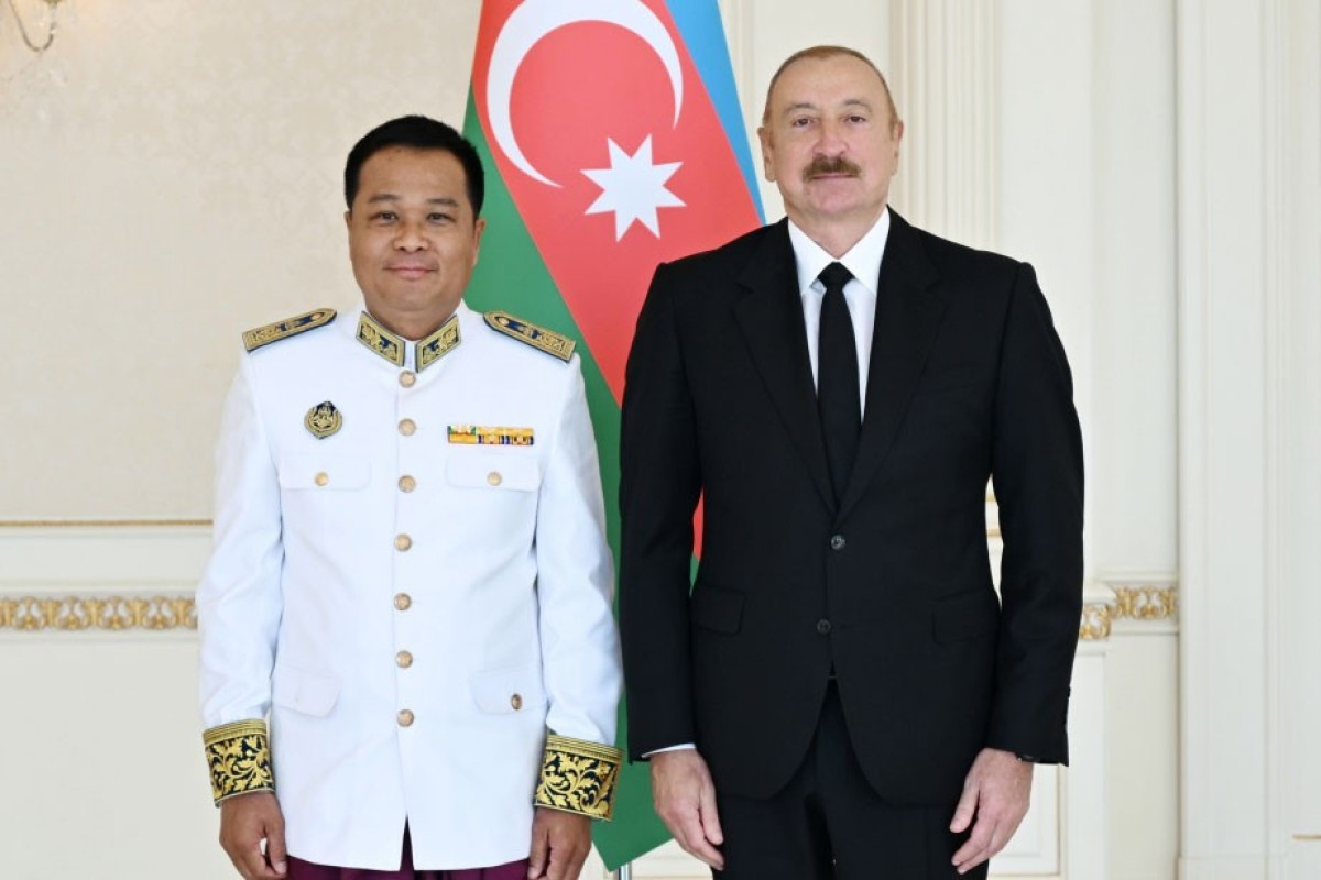 Prezident Kambocanın yeni təyin olunmuş səfirinin etimadnaməsini qəbul edib  