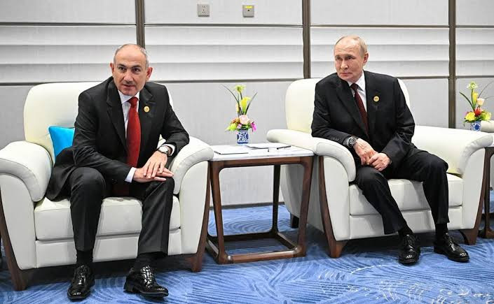 Putin Paşinyanla nə danışdı? 