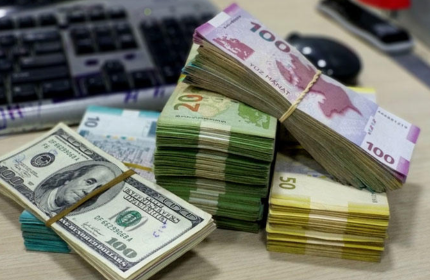 1300-dən çox işləyən şəxsin pensiyası artırıldı&nbsp;