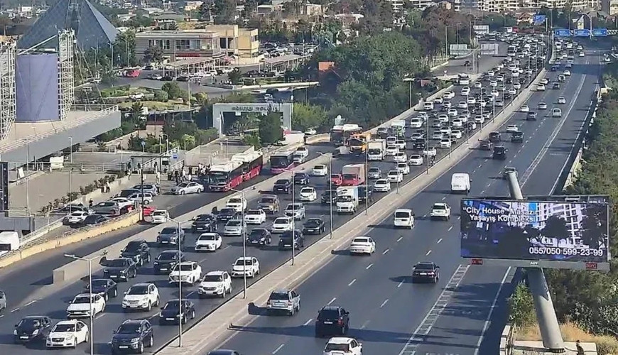 Bakının bu yollarında tıxac var - SİYAHI&nbsp;