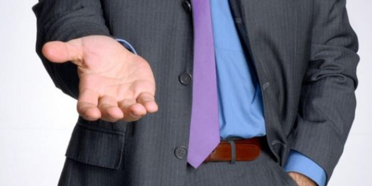 Kollektorlar və BOKT əməkdaşları borclunun ailəsini qorxuda bilər?&nbsp; &nbsp;