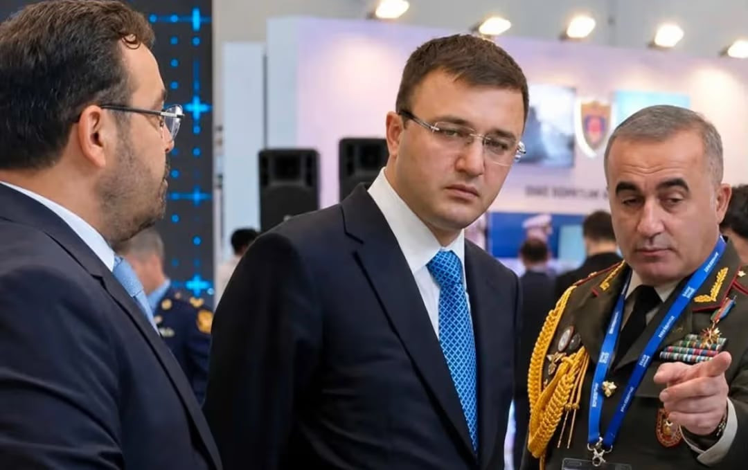 Müdafiə nazirinin ən gənc müavini KİMDİR?  