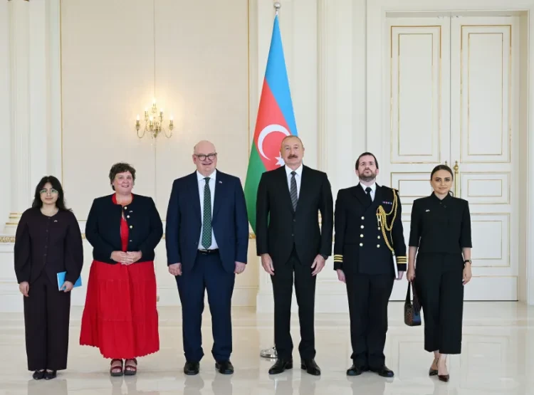 Prezident Böyük Britaniyanın yeni səfirini qəbul etdi - FOTO