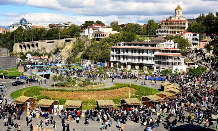 Bu ölkədə hər 15 nəfərdən biri Azərbaycan dilində danışır  