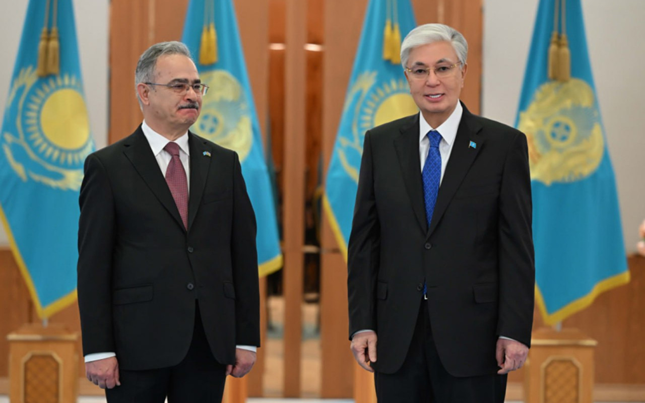 Azərbaycan səfiri etimadnaməsini Qazaxıstan Prezidentinə təqdim etdi - Fotolar 