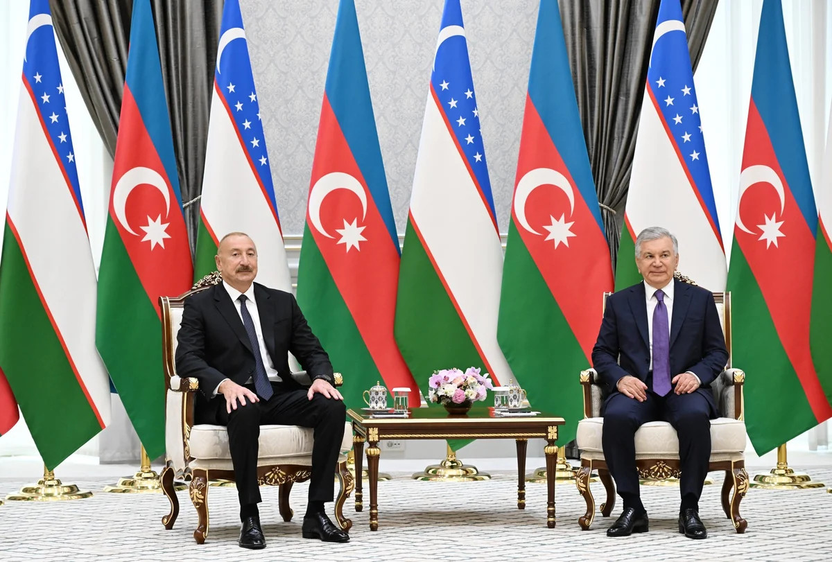 Daşkənddə Azərbaycan və Özbəkistan Prezidentlərinin təkbətək görüşü olub 