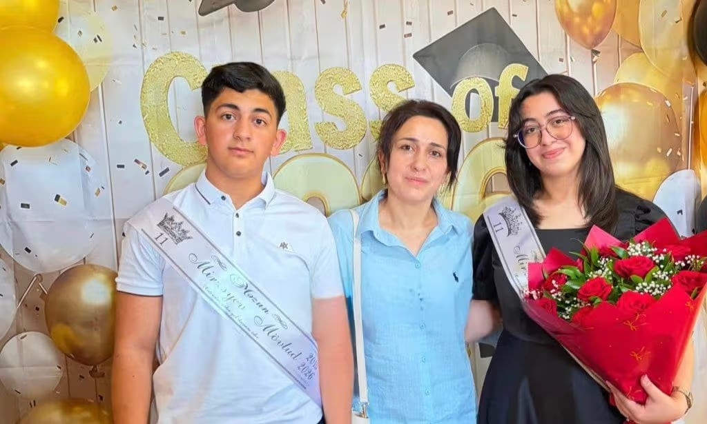 Azərbaycanda ana və iki övladı eyni vaxtda tələbə oldu - FOTO  