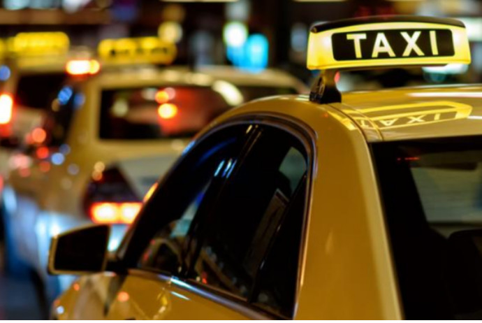 Paytaxtda taksi dayanacaqlarının sayı artırıldı&nbsp;
