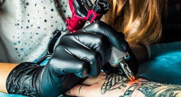 Döymə (tattoo) xərçəng riskini artırır?  