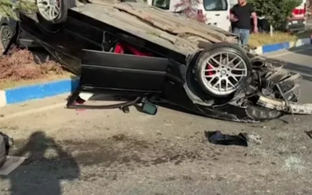 Sumqayıtda BMW üç avtomobilə çırpılaraq aşdı 