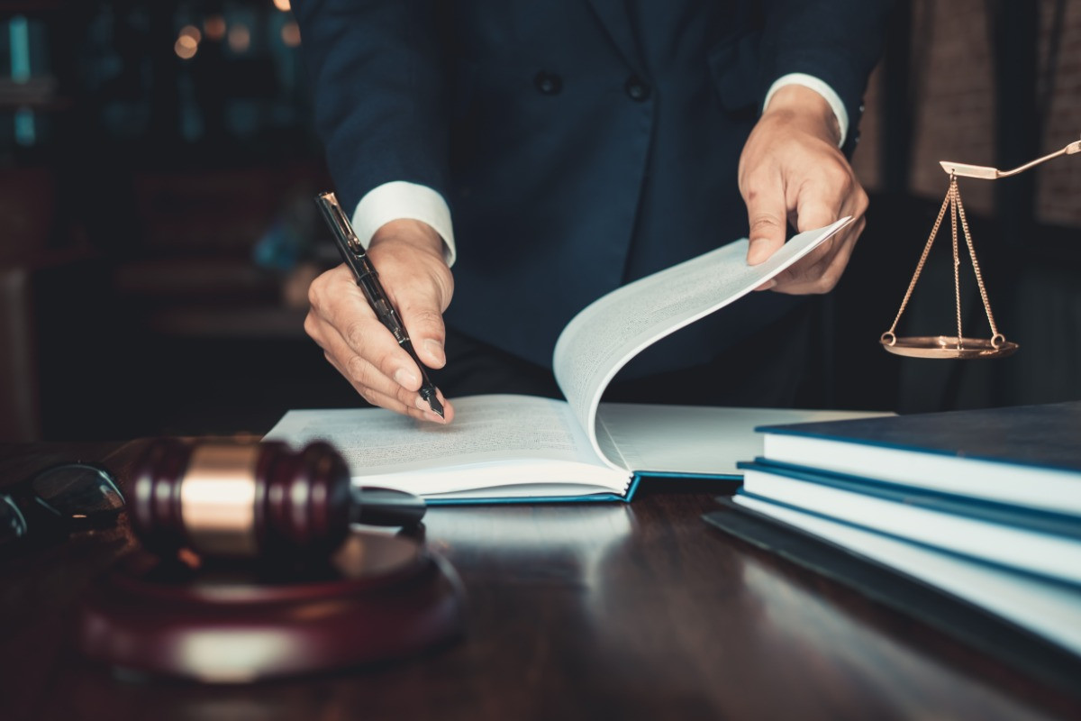 Rəsmi imza və möhür yoxdursa, müqavilə etibarsızdır? – Vəkildən AÇIQLAMA&nbsp;&nbsp;