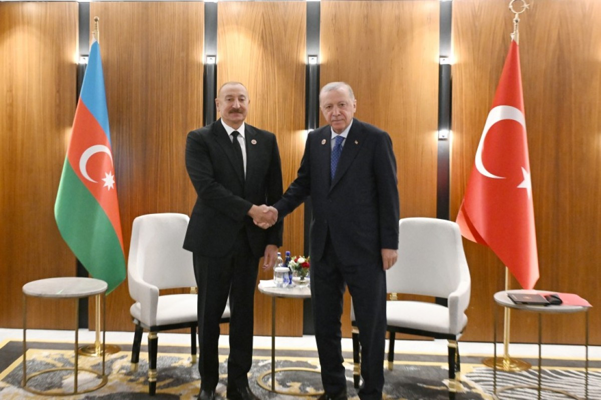 Əliyevlə Ərdoğan görüşdü