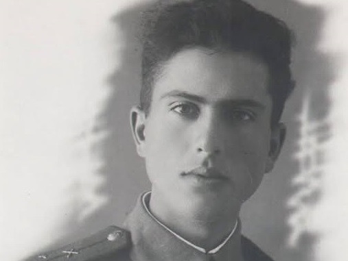 Qərib məzarlar