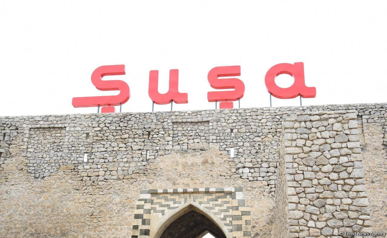 Şuşada qayalara yazı yazma: ehtiramın yanlış ünvanı&nbsp;
