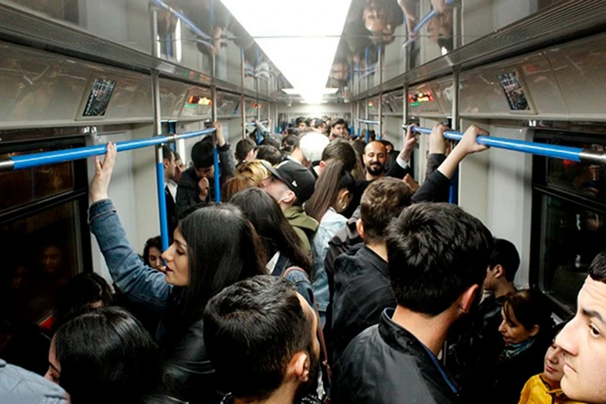 Metronun başına düşən daş -   Hardasan,ay Tağı Əhmədov!?