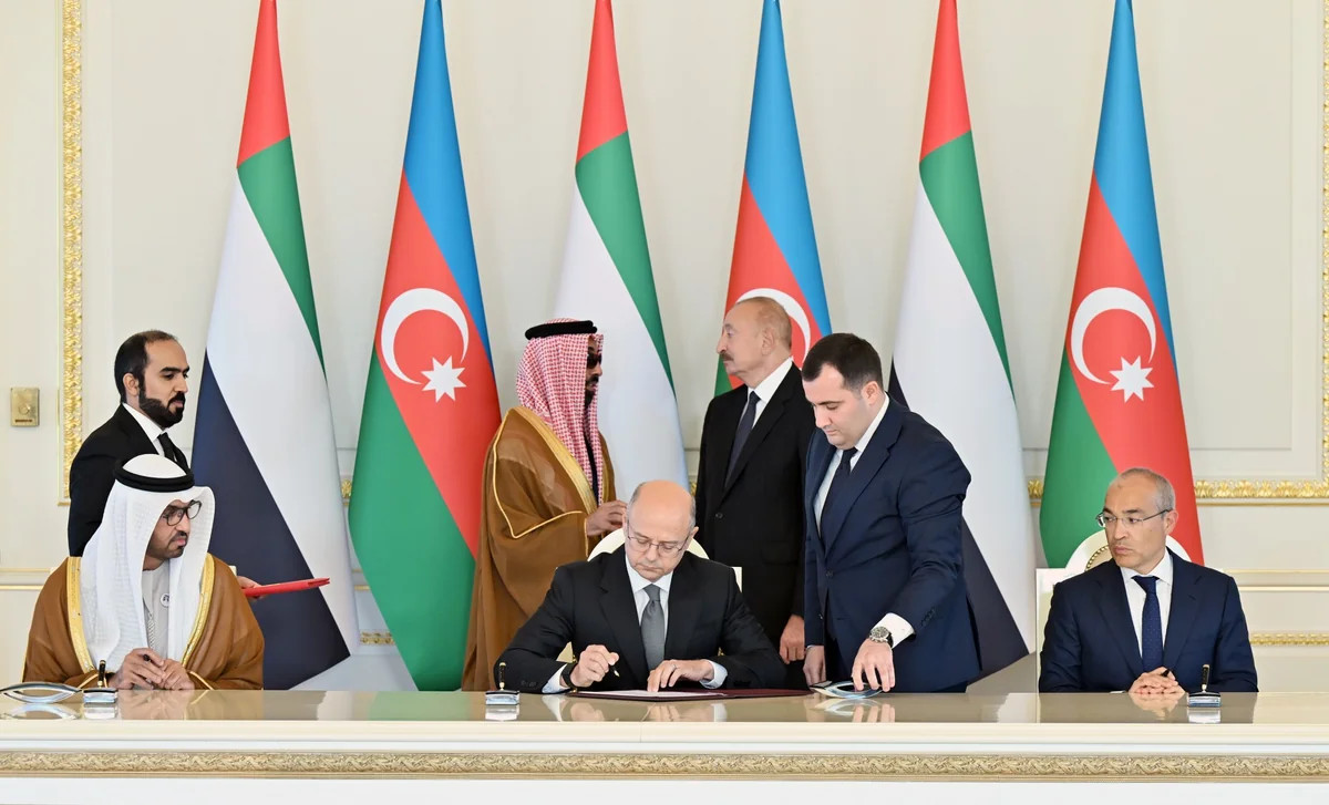 Azərbaycanla Birləşmiş Ərəb Əmirlikləri arasında 6 sənəd imzalanıb