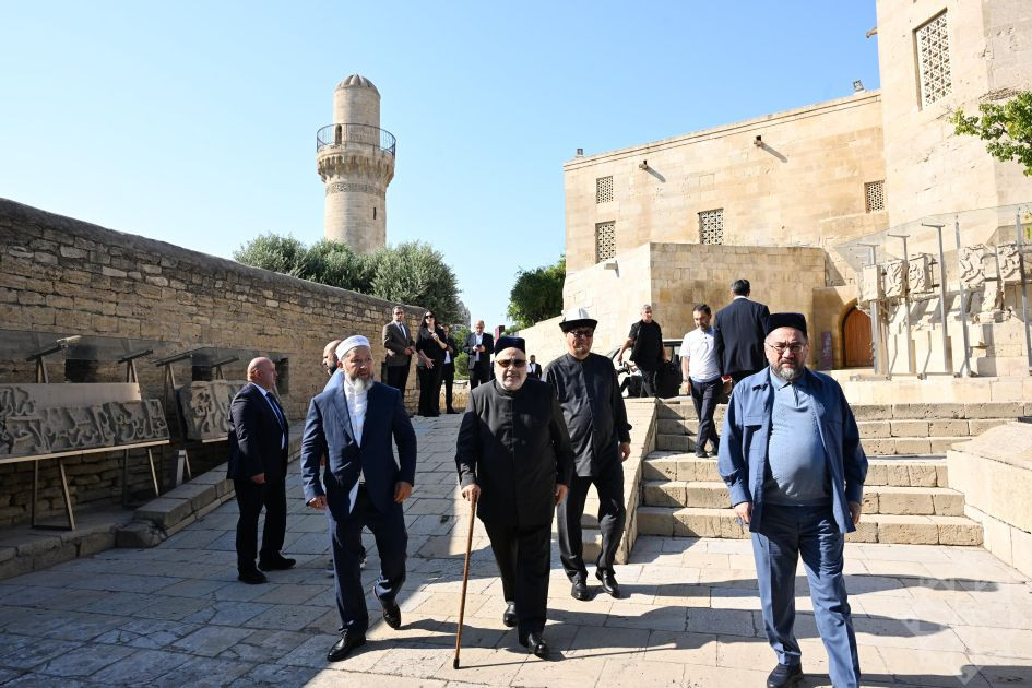 Onlar Bakıya niyə gəlib?  — AÇIQLANDI