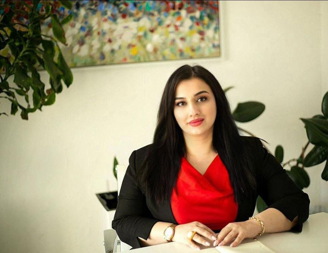 Hüquqşünasın işi yalnız hüququ bilmək deyil - Ellada Bayramovanın şərhi