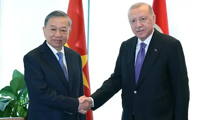 Ərdoğan onunla görüşdü