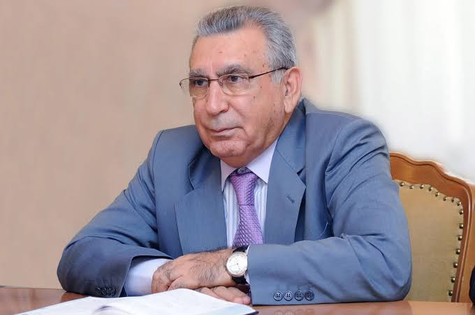 Ramiz Mehdiyevin işinə o baxır  —  Hakimin dosyesi +FOTO