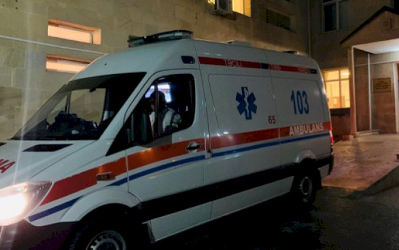 Gecə saatlarında ağır qəza: Xeyli sayda yaralı var