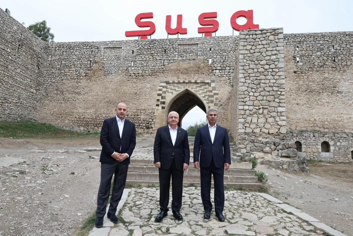 Yaşar Gülər, Zakir Həsənov və İrakli Çikovani Şuşa şəhərində bir araya gəliblər