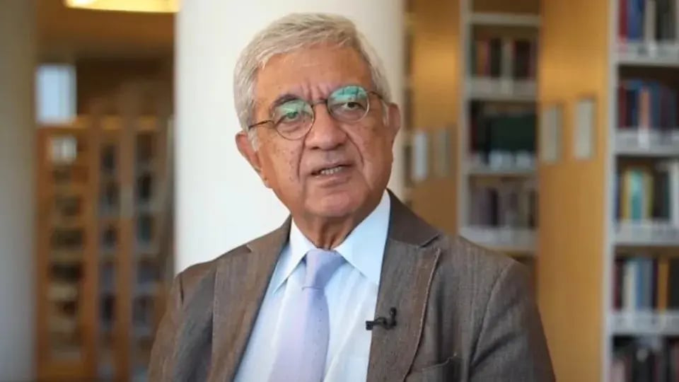 Hafiz Paşayev təltif edildi 