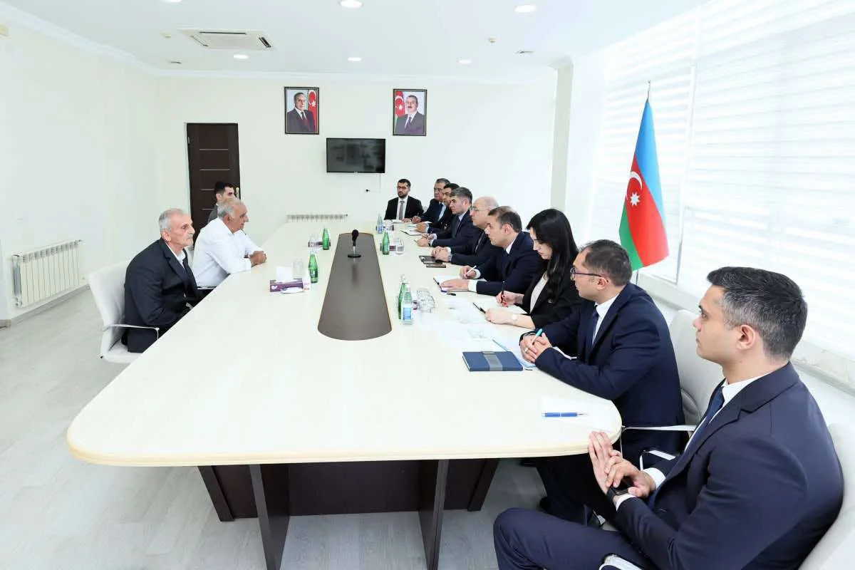 Şahin Bağırov Şirvanda vətəndaşları qəbul edib 
