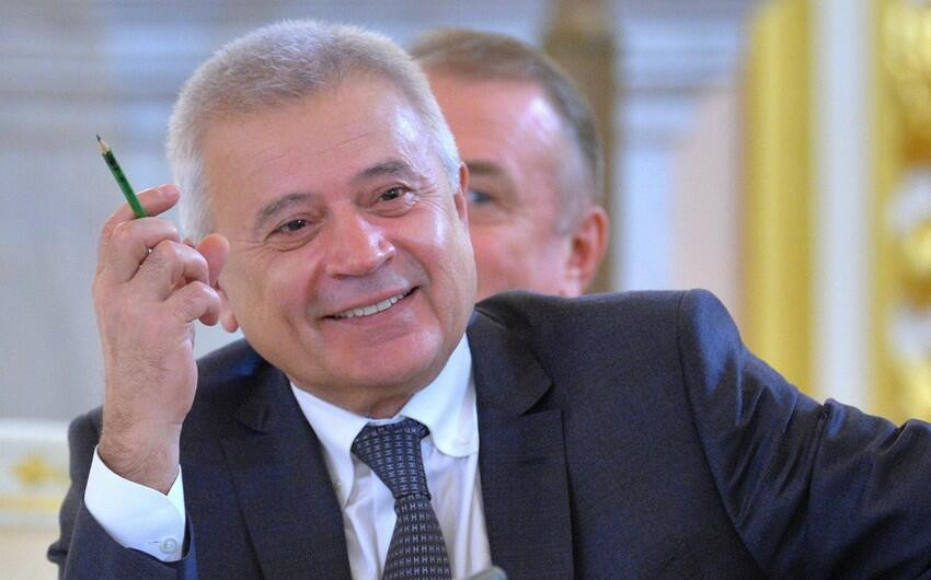 Ələkbərov bu biznesə bir maşının pulunu xərcləyib&nbsp;
