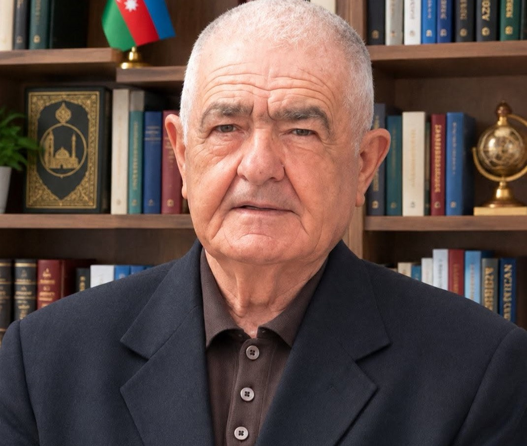 Ömrünün 50 ilini təhsilə həsr edən MÜƏLLİM