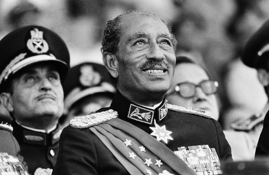 15 yaşında gördüyü qızla evləndi - Həbsxanadan prezidentliyə uzanan həyat hekayəsi