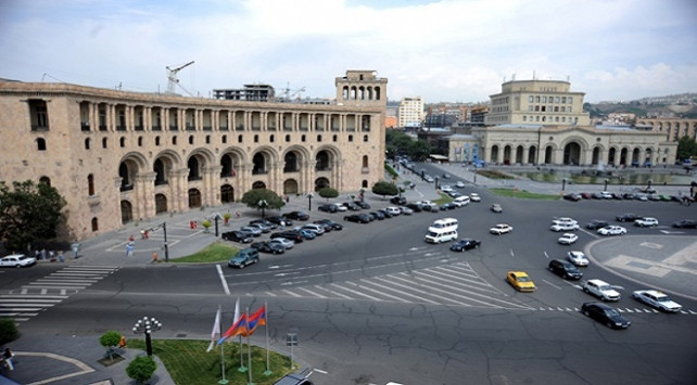 Türk sürücü Ermənistanda ermənini vurub öldürdü