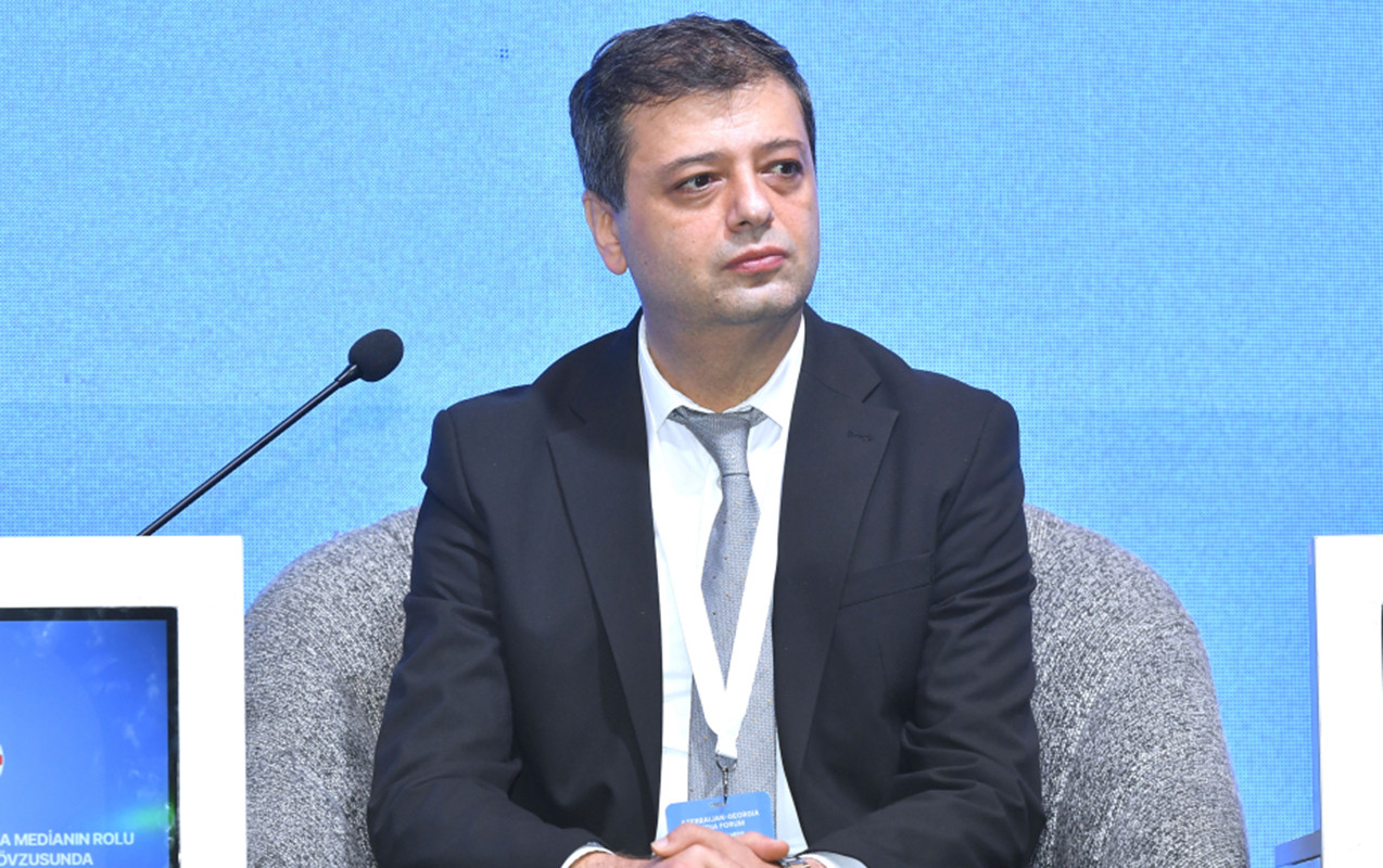 Yeni sədr KİMDİR? - Jurnalistika fakültəsinin dekanıdır