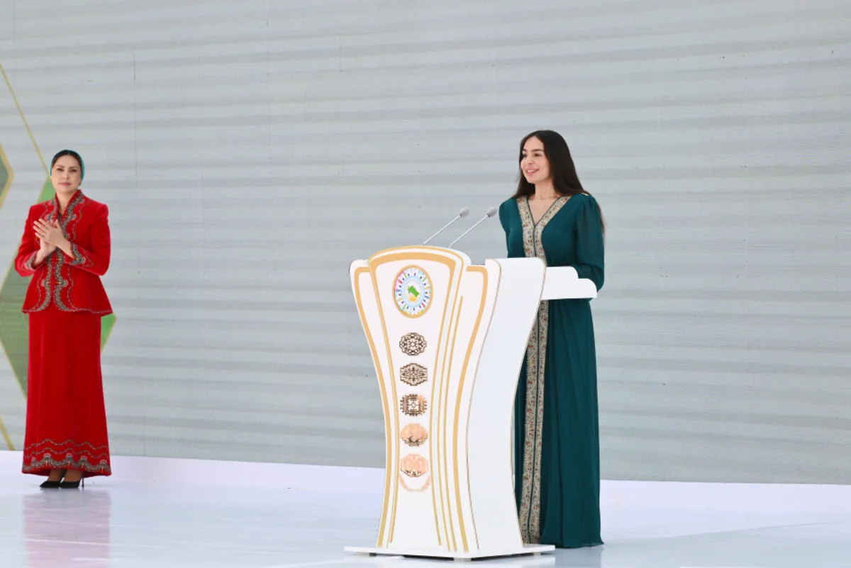 Aşqabadda MAMA \"Ana təbiət\" beynəlxalq incəsənət sərgisi açılıb 