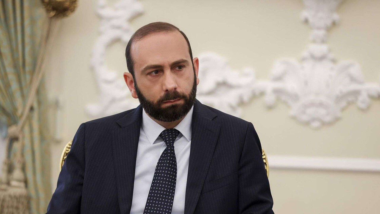 Ermənilər Azərbaycandan maneəsiz keçəcəklər? - Mirzoyan&nbsp;