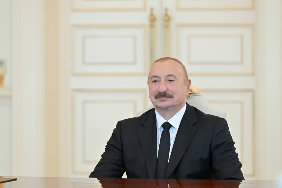 Prezident bu naziri QƏBUL ETDİ -FOTOLAR