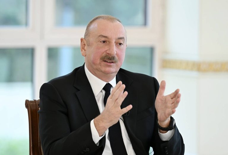 Prezidentin toxunduğu həmin məsələ  - DEPUTATLA MÜZAKİRƏ