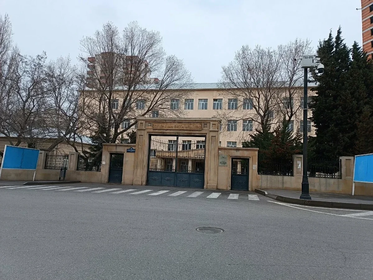 Bakıda məktəblinin 4-cü mərtəbədən yıxılaraq ölməsi faktı araşdırılır&nbsp;
