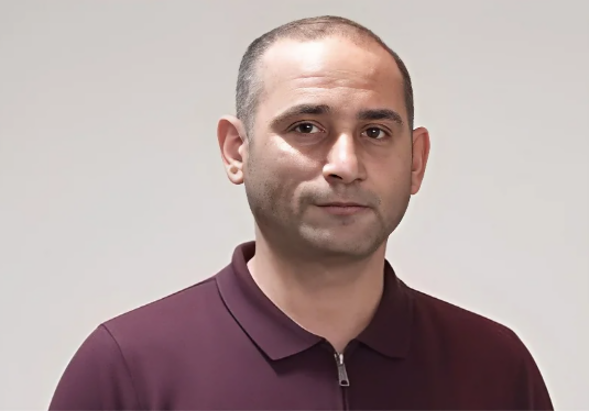Azərbaycanda sahibkarın meyiti öz həyətində tapıldı - Foto