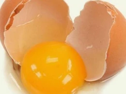 Hər gün çiy yumurta içməyin İNANILMAZ FAYDALARI