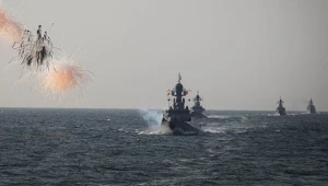 Rusiya Xəzərə 20 döyüş gəmisi,4 təyyarə gətirdi - Bölgədə nə baş verir?