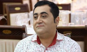 Anam sinifin qapısını açıb gördü ki, müəlliməmlə şagirdi öpüşür” — Elgiz Əkbərlə sirli MÜSAHİBƏ