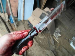 Bakıda tələbəyə bıçaqlı hücum: Pul qabısını aldılar