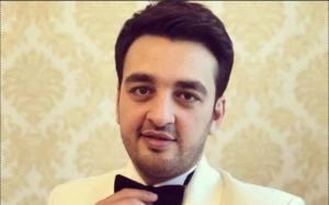 Bu da aparıcı Zaurun həyat yoldaşı Səbinə - FOTO