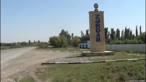 İcra Hakimiyyətinin qarşısında İNSİDENT -